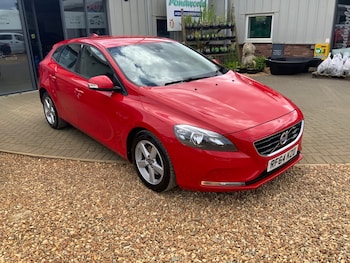 Used Volvo V40 2014 for sale - 78641085: Photo