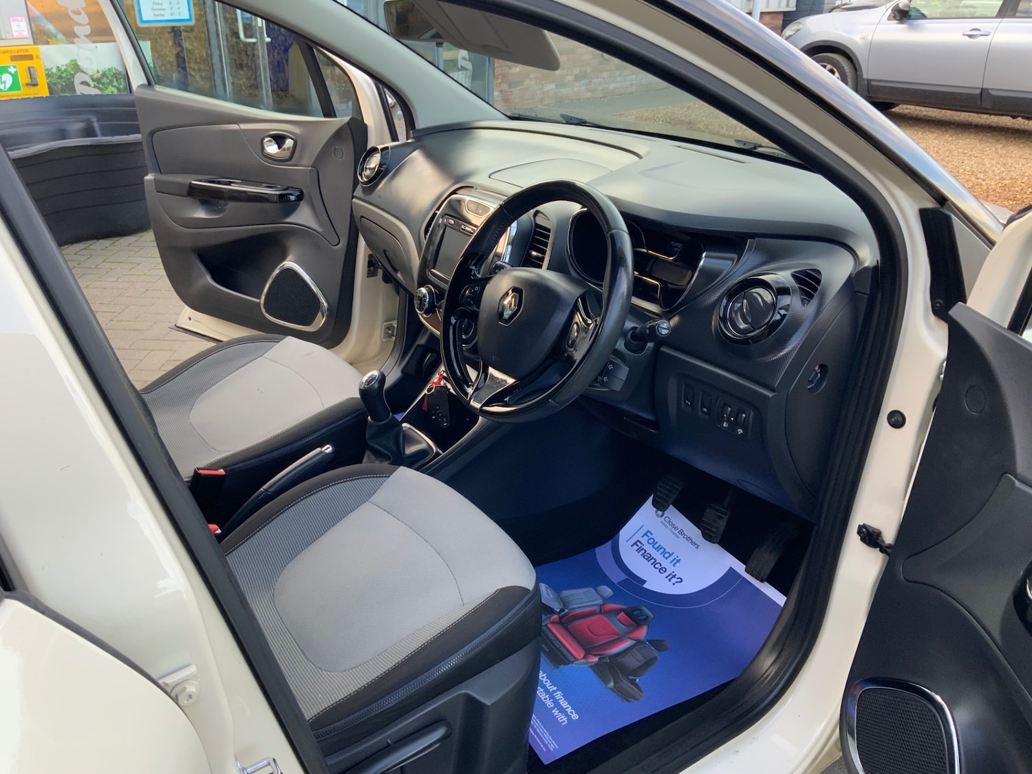 Used Renault Captur 2014 for sale - 76366667: Photo 10