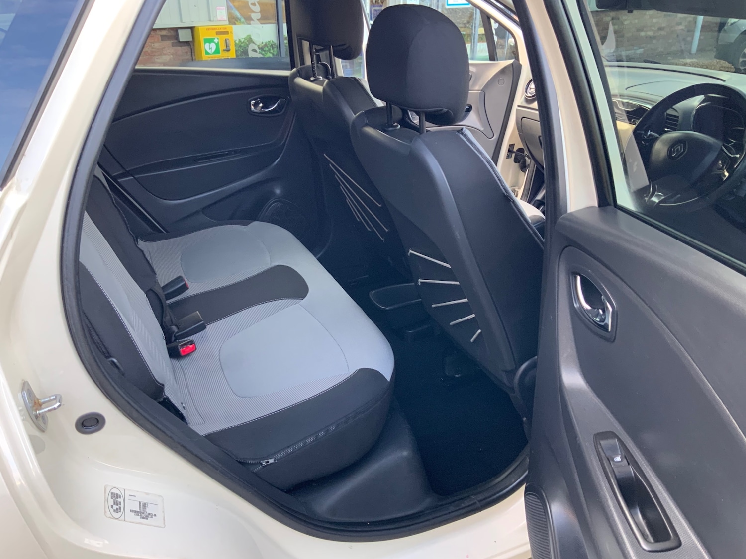 Used Renault Captur 2014 for sale - 76366667: Photo 12