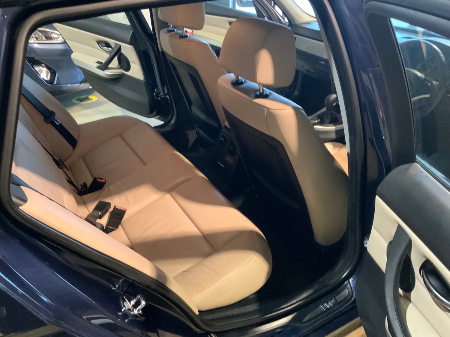 Used BMW 3 Series 2009 for sale - 77789100: Photo 11