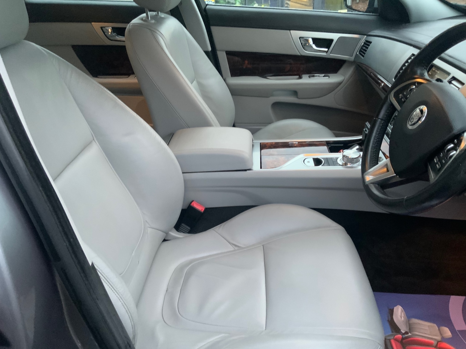 Used Jaguar XF 2011 for sale - 76957255: Photo 10