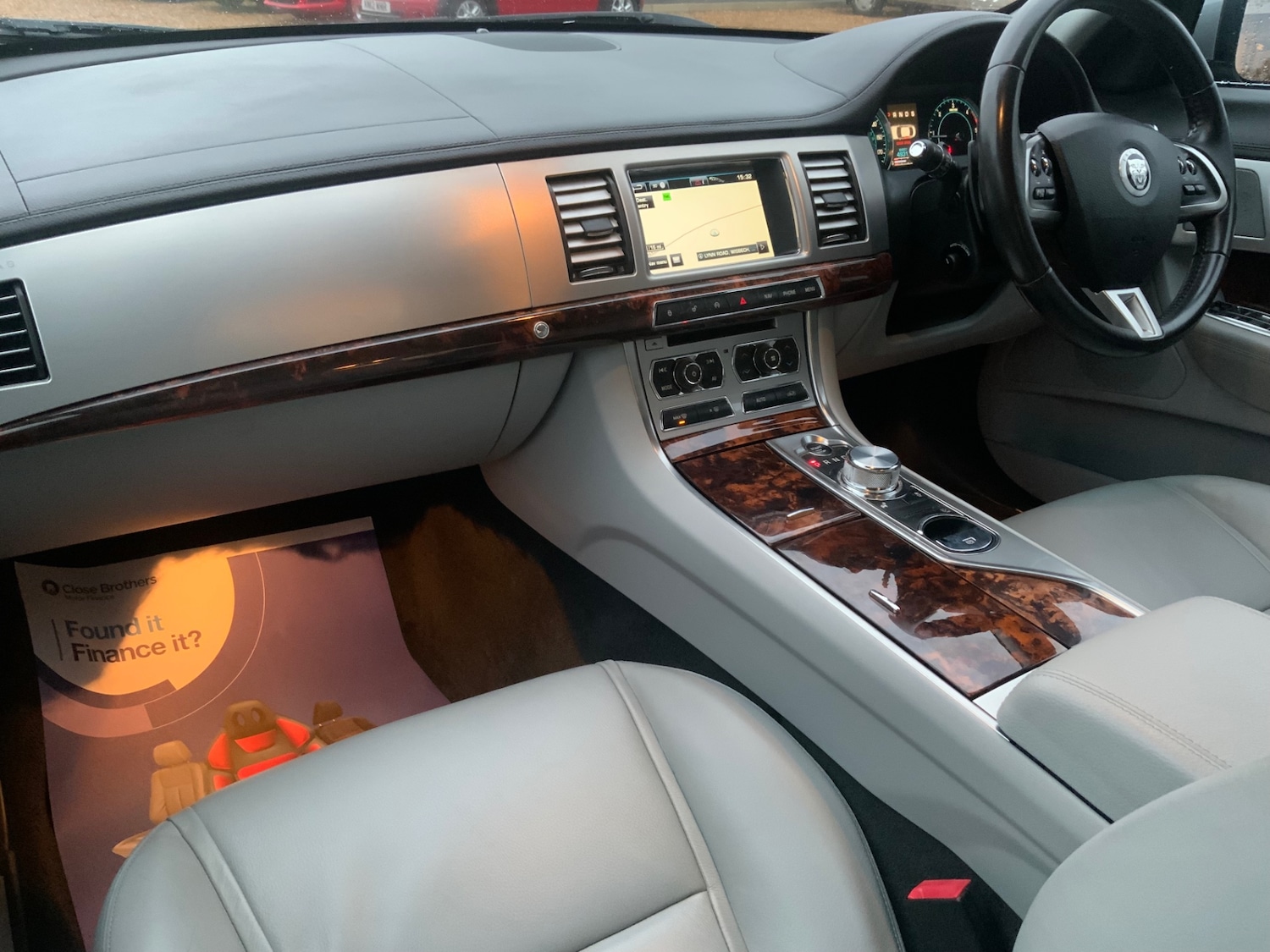 Used Jaguar XF 2011 for sale - 76957255: Photo 12