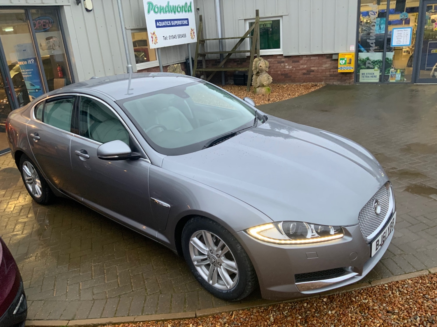 Used Jaguar XF 2011 for sale - 76957255: Photo 5