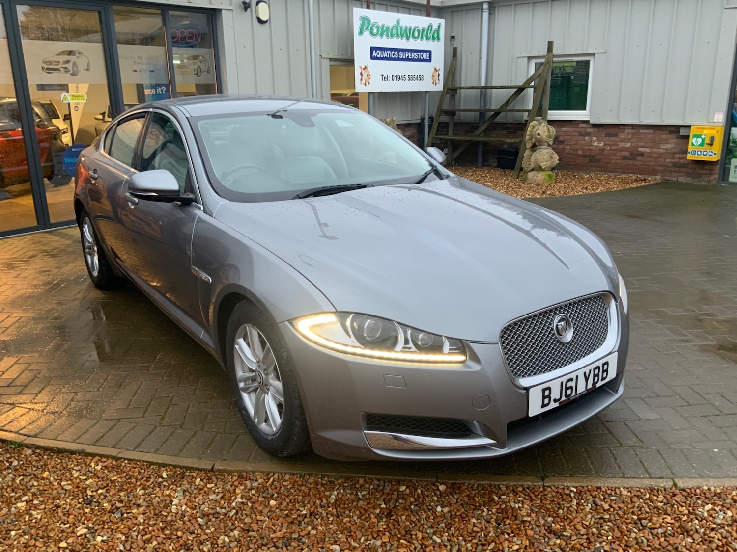 Used Jaguar XF 2011 for sale - 76957255: Photo 6