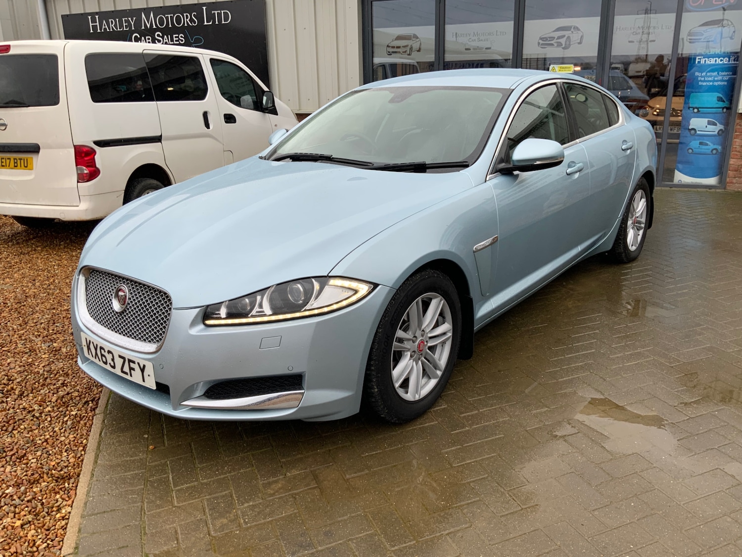 Used Jaguar XF 2013 for sale - 76531451: Photo 9