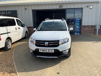Used Dacia Sandero Stepway 2014 for sale - 75827502: Photo