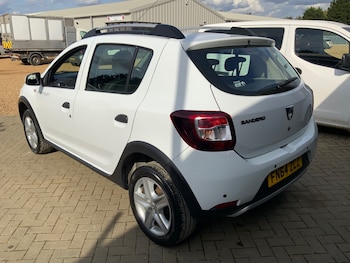 Used Dacia Sandero Stepway 2014 for sale - 75827502: Photo