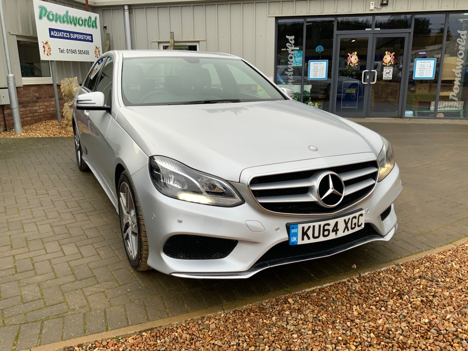 Used Mercedes-Benz E Class 2014 for sale - 76612593: Photo 1