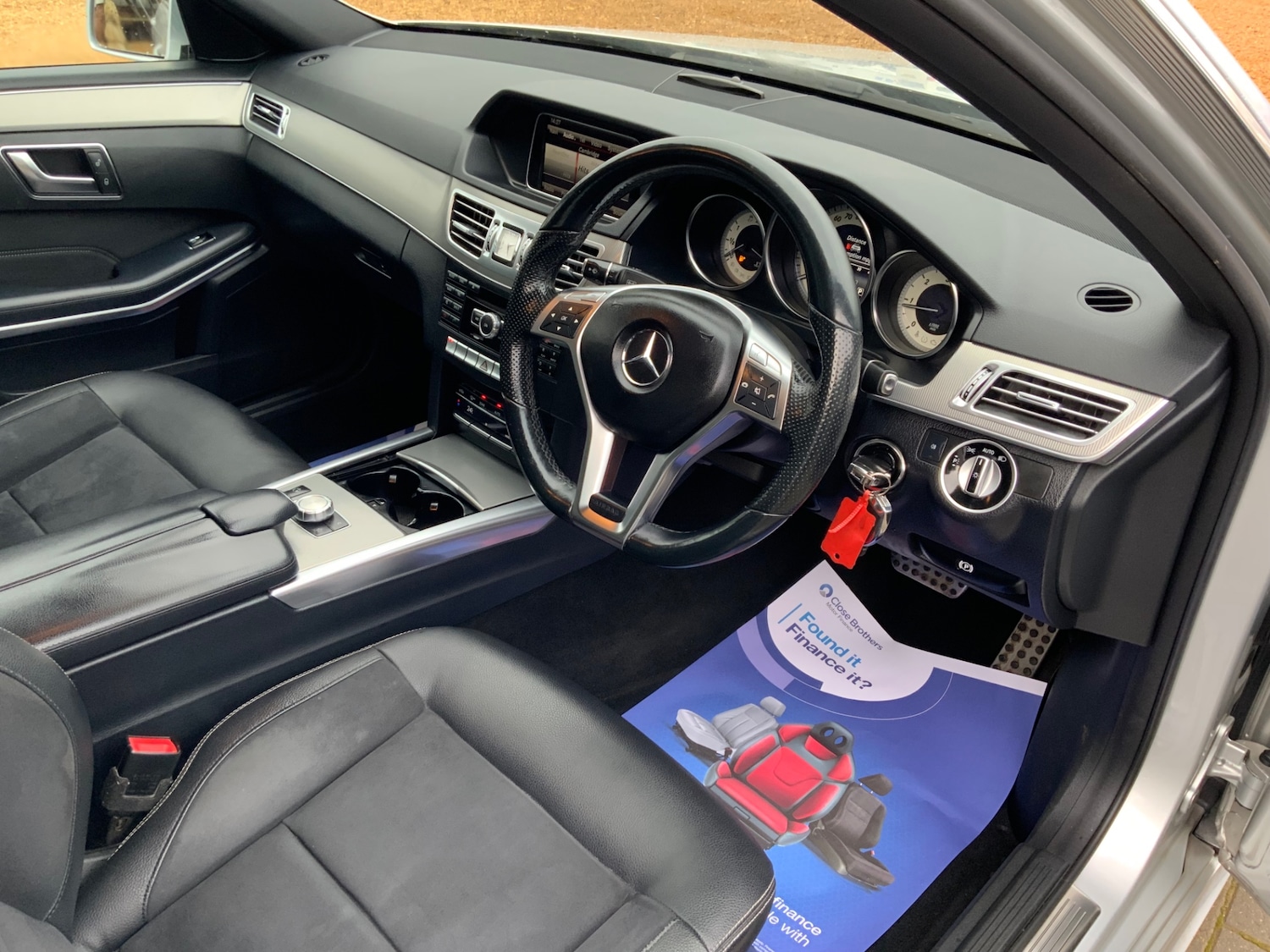 Used Mercedes-Benz E Class 2014 for sale - 76612593: Photo 11