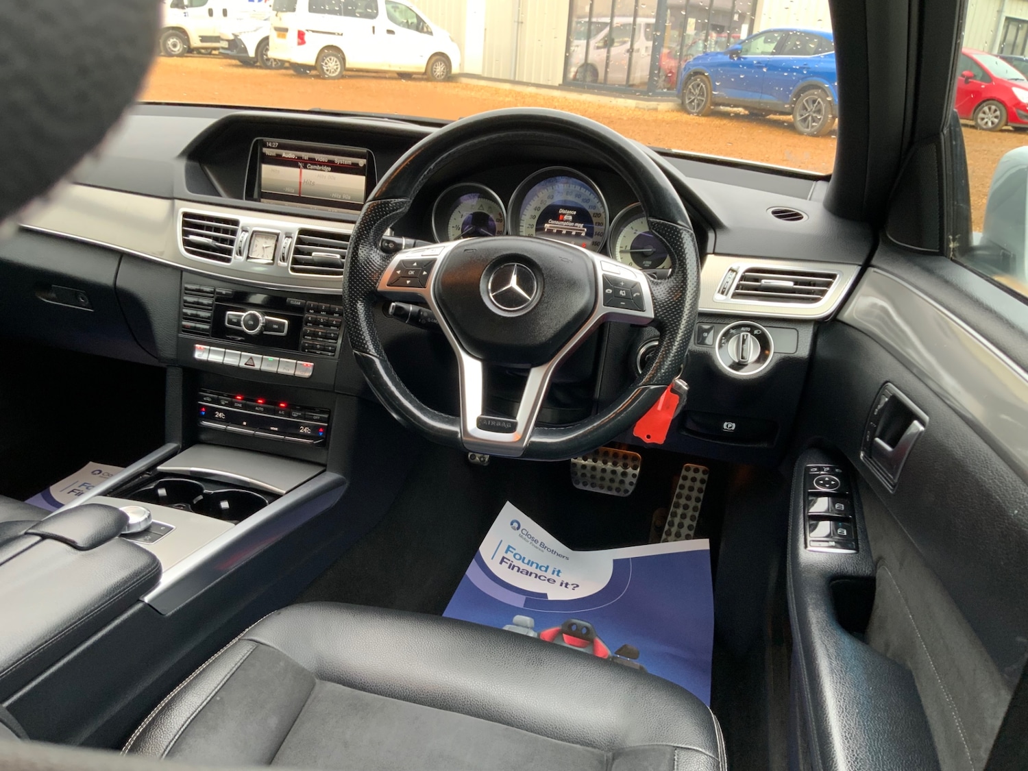 Used Mercedes-Benz E Class 2014 for sale - 76612593: Photo 9