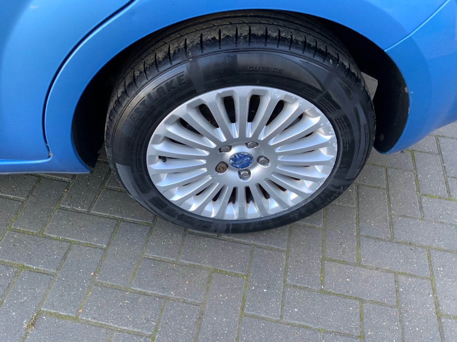 Used Ford Focus 2010 for sale - 76736477: Photo 15