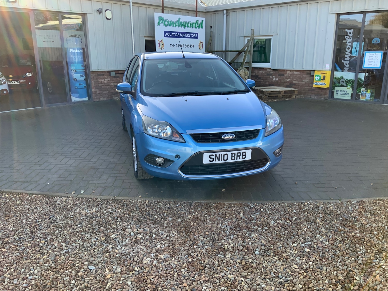 Used Ford Focus 2010 for sale - 76736477: Photo 2