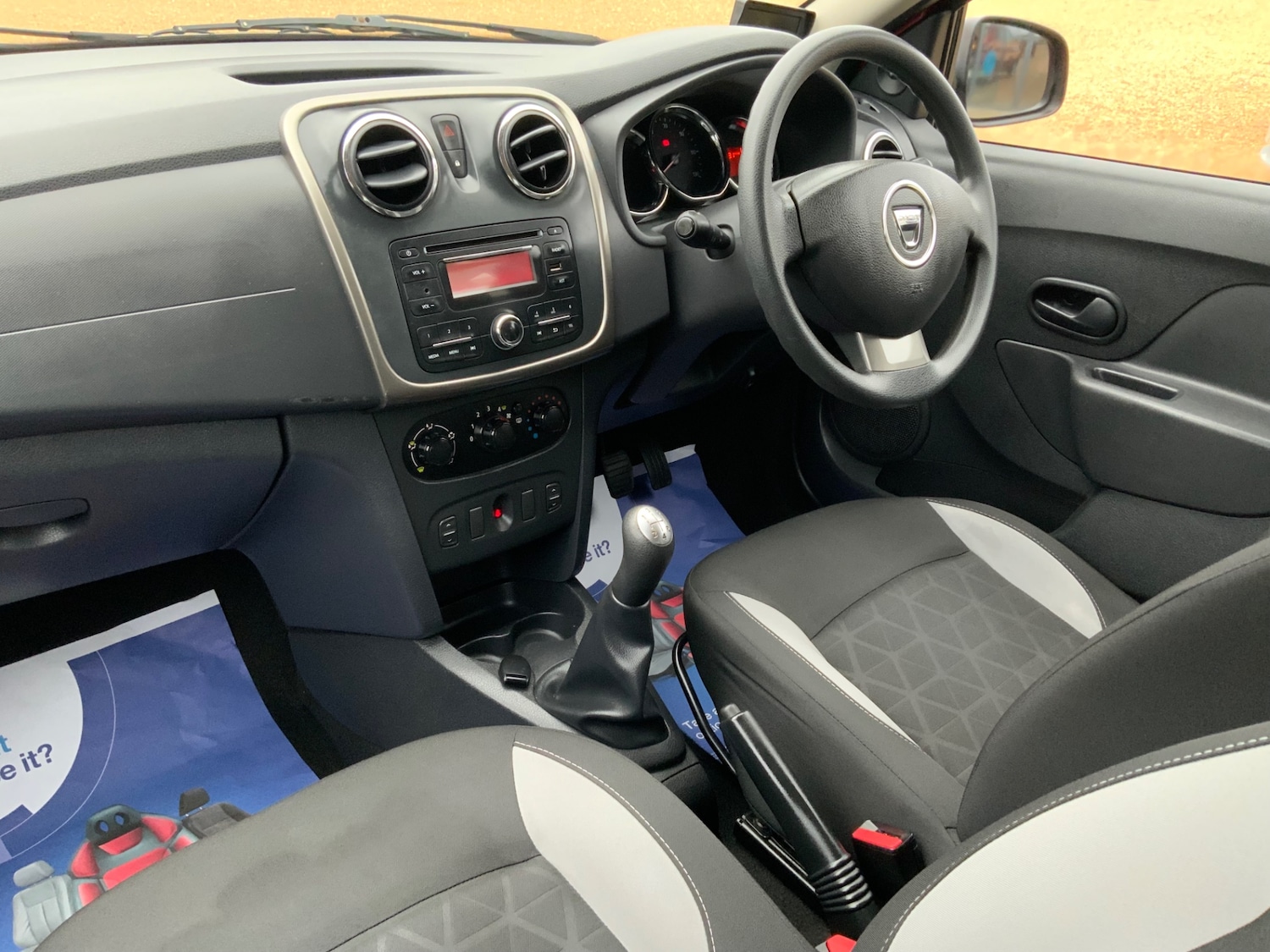 Used Dacia Sandero Stepway 2014 for sale - 77848147: Photo 11