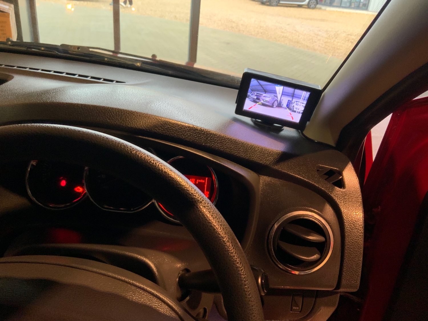 Used Dacia Sandero Stepway 2014 for sale - 77848147: Photo 12