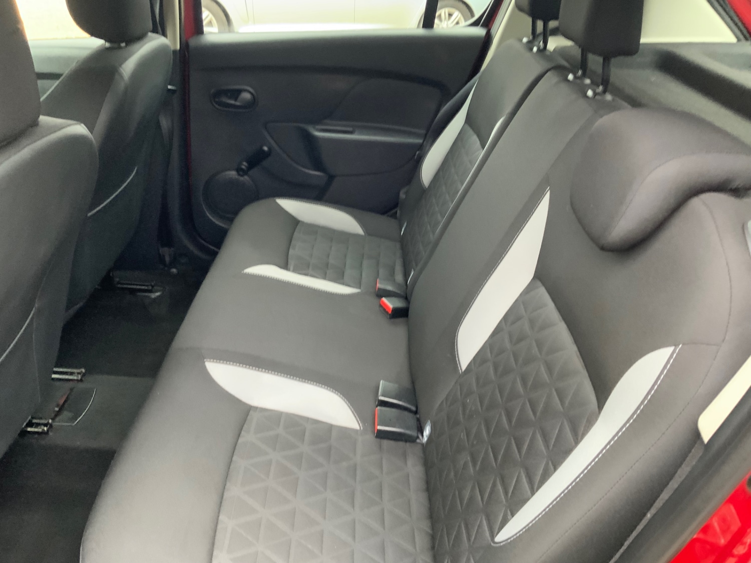 Used Dacia Sandero Stepway 2014 for sale - 77848147: Photo 15