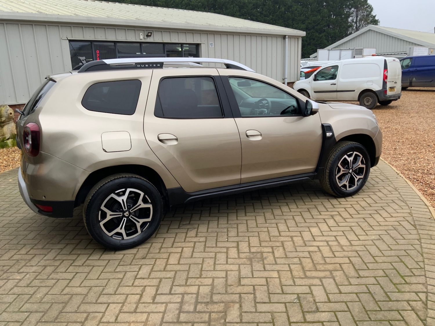 Used Dacia Duster 2019 for sale - 77446029: Photo 2