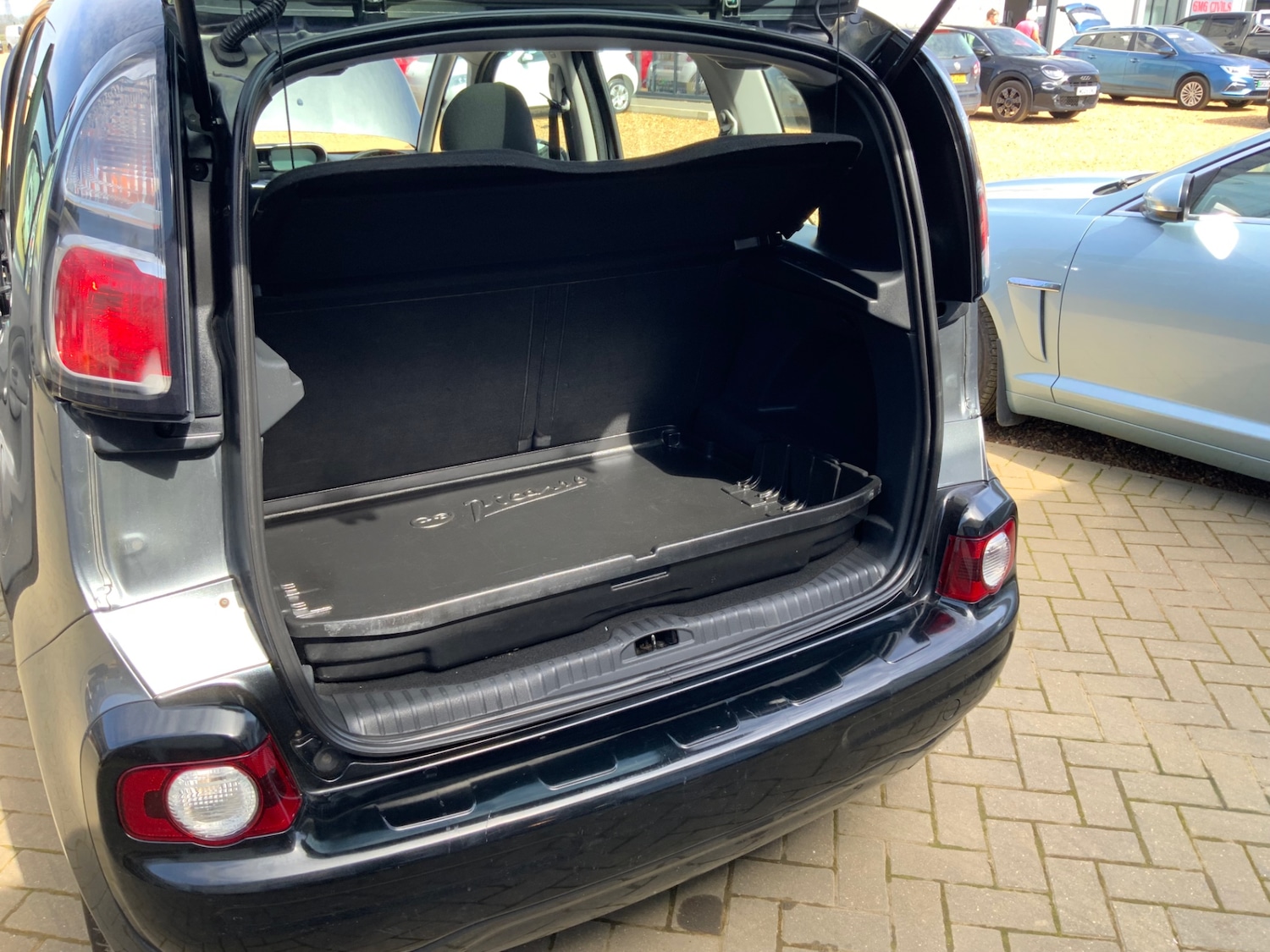 Used Citroen C3 Picasso 2015 for sale - 78163557: Photo 17