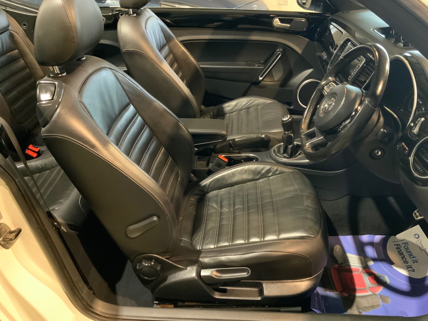 Used Volkswagen Beetle 2014 for sale - 77789136: Photo 11