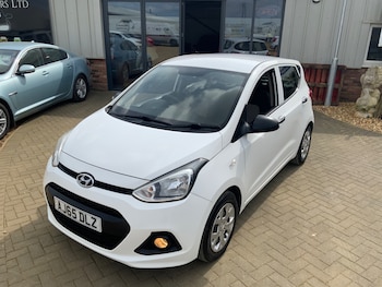 Used Hyundai i10 2016 for sale - 78236579: Photo