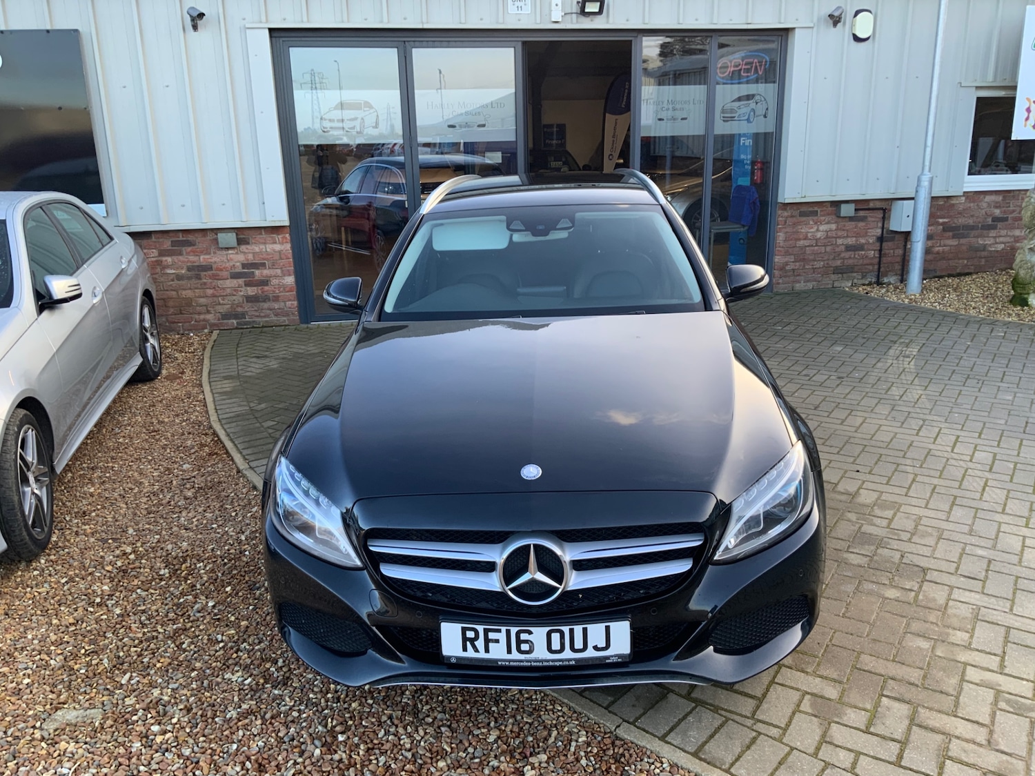 Used Mercedes-Benz C Class 2016 for sale - 77556967: Photo 3