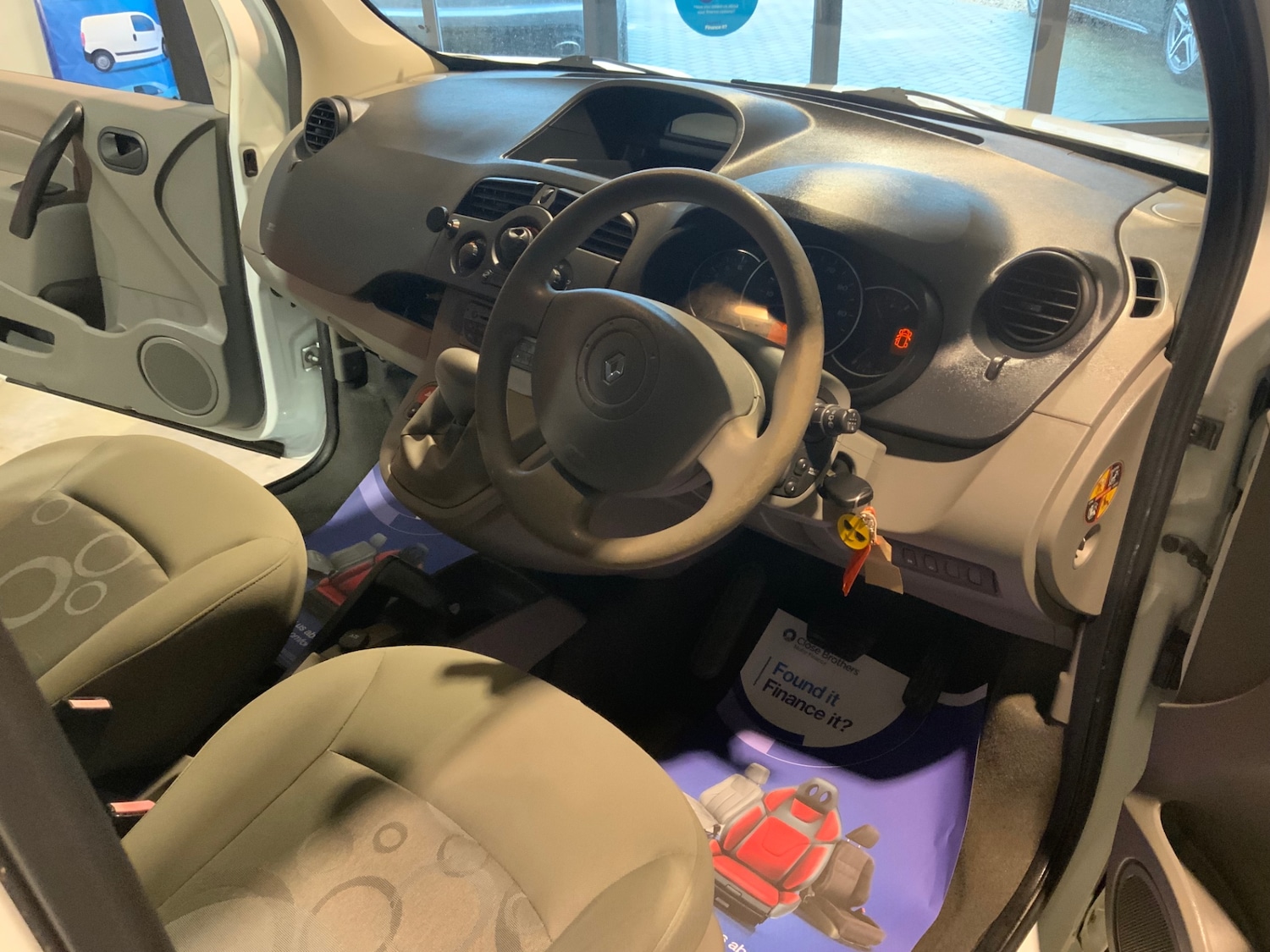 Used Renault Kangoo 2011 for sale - 77137845: Photo 11