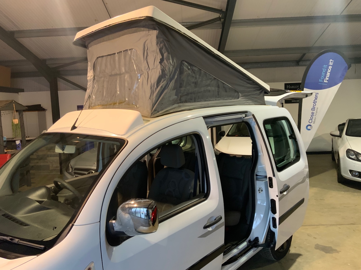 Used Renault Kangoo 2011 for sale - 77137845: Photo 4