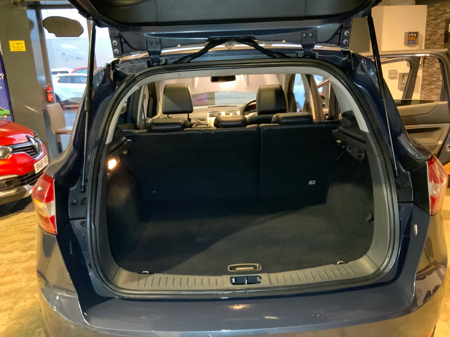 Used Ford Kuga 2012 for sale - 77340603: Photo 15