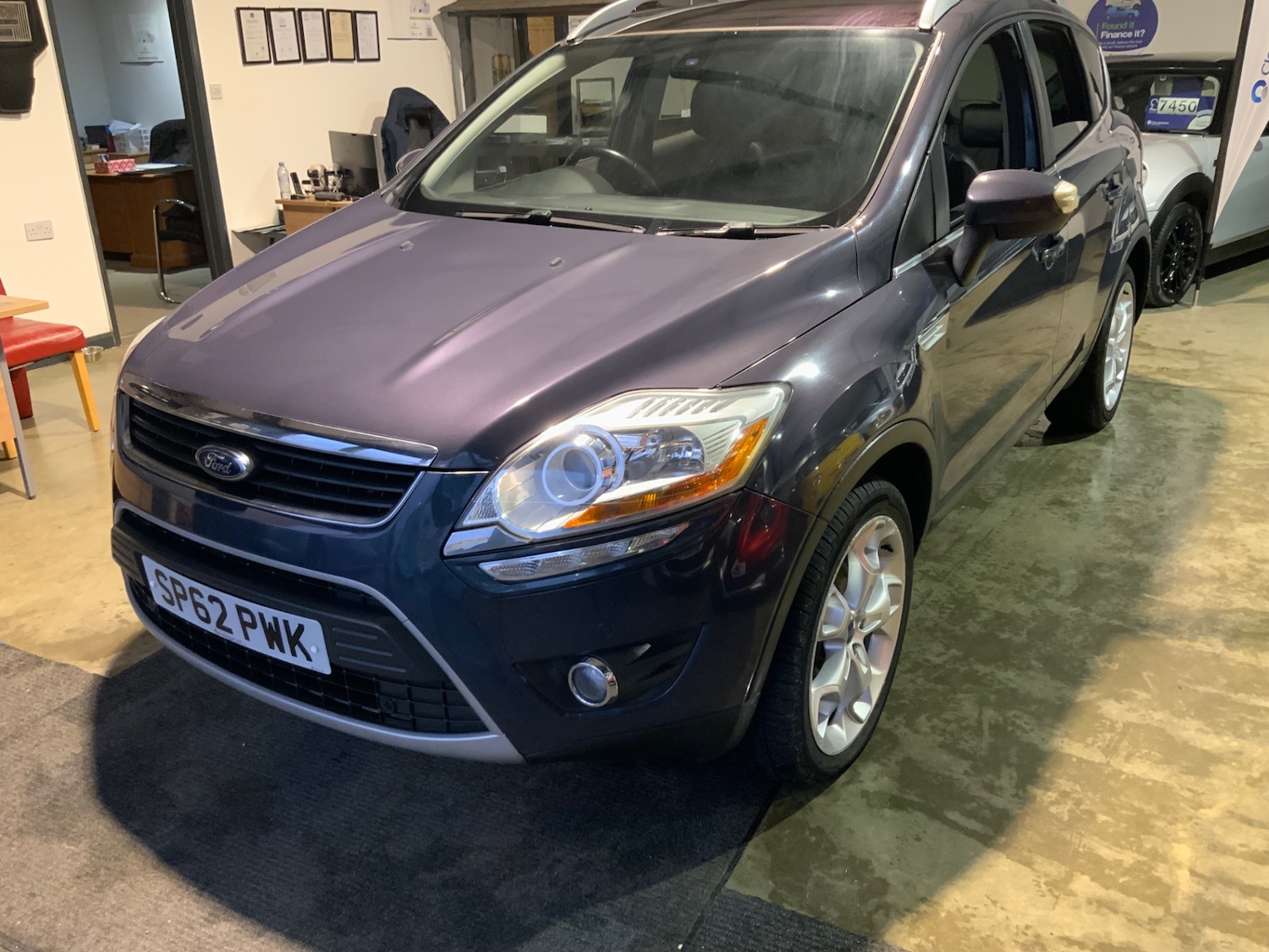 Used Ford Kuga 2012 for sale - 77340603: Photo 3