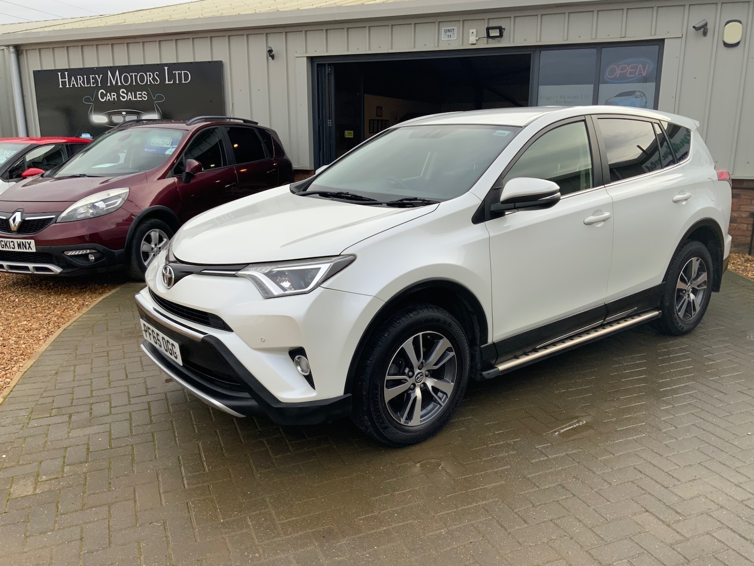 Used Toyota RAV4 2015 for sale - 76877415: Photo 1