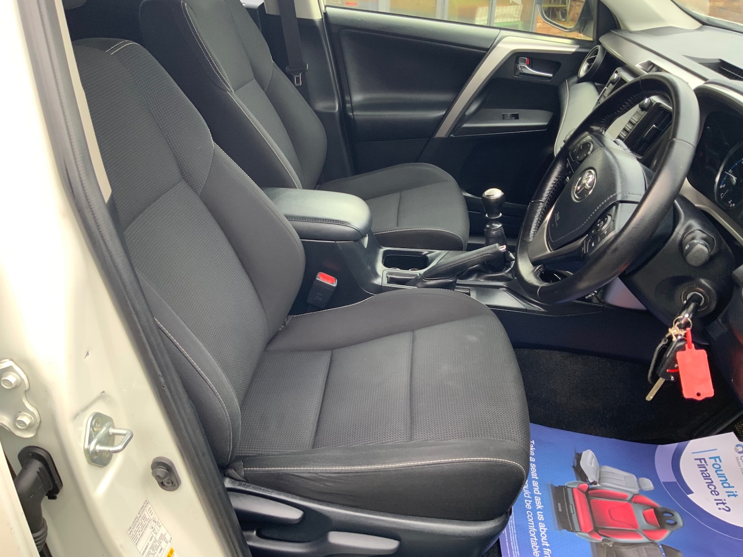 Used Toyota RAV4 2015 for sale - 76877415: Photo 12