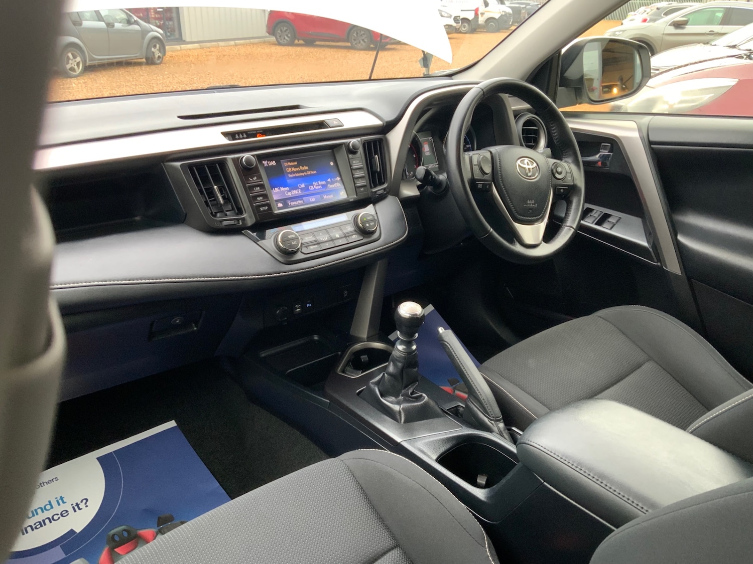 Used Toyota RAV4 2015 for sale - 76877415: Photo 13