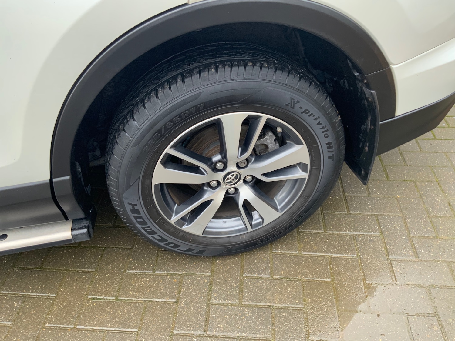 Used Toyota RAV4 2015 for sale - 76877415: Photo 15