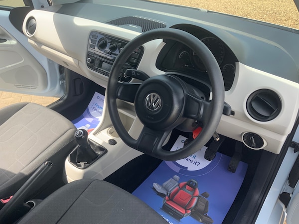 Used Volkswagen up! 2013 for sale - 75075469: Photo 9