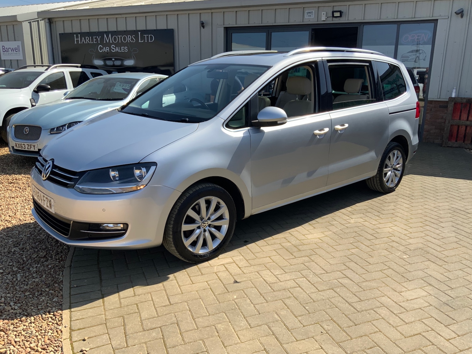 Used Volkswagen Sharan 2014 for sale - 78163799: Photo 3