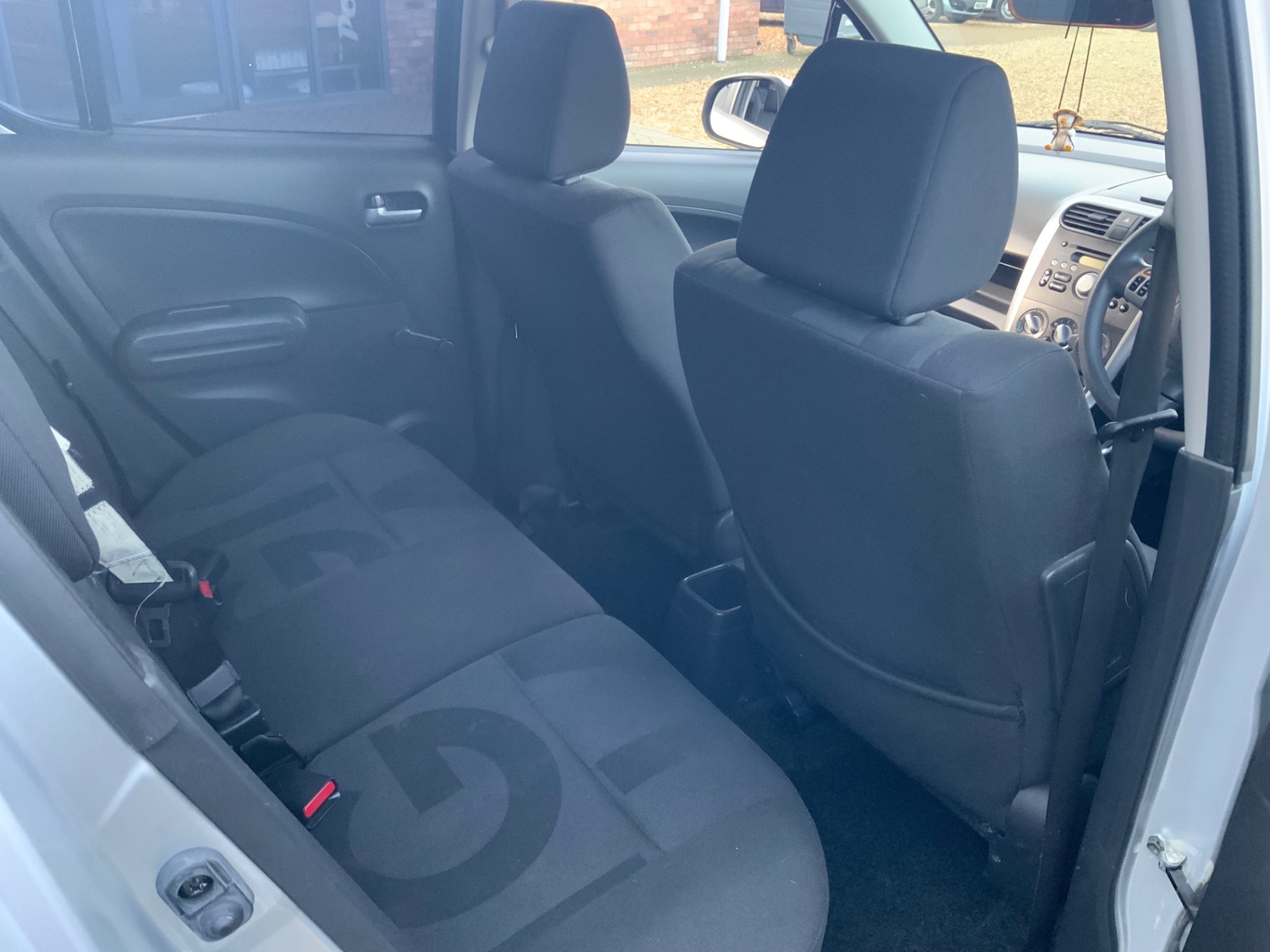 Used Vauxhall Agila 2010 for sale - 77170739: Photo 12