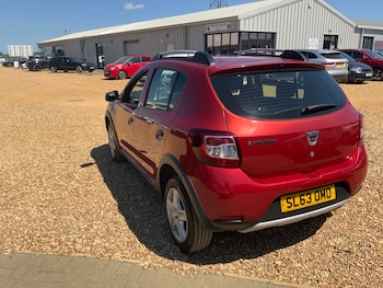 Used Dacia Sandero Stepway 2013 for sale - 79081733: Photo