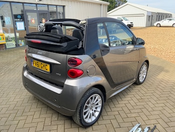 Used smart fortwo 2011 for sale - 77729976: Photo