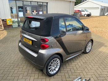 Used smart fortwo 2011 for sale - 77729976: Photo