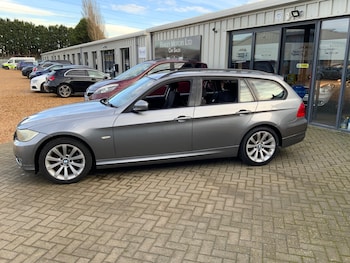 Used BMW 3 Series 2009 for sale - 76809255: Photo