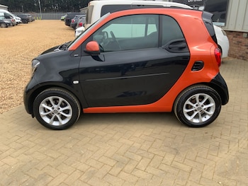 Used smart fortwo 2019 for sale - 79273354: Photo