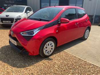 2020 (20) - 1.0 VVT-i X-Play 5dr