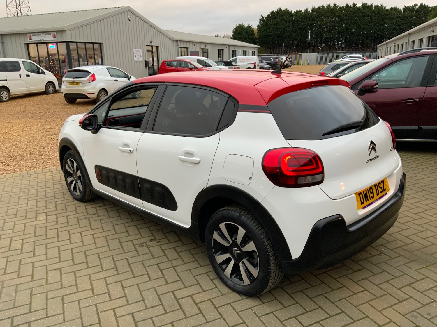 Used Citroen C3 2019 for sale - 76720367: Photo 4