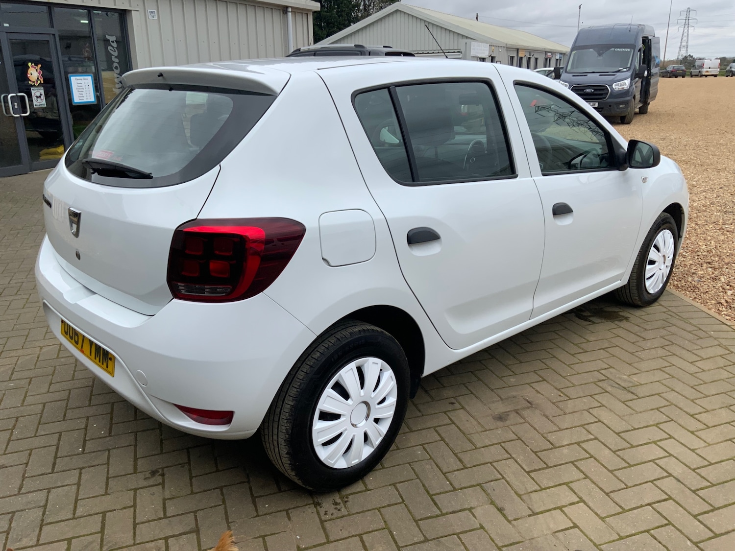 Used Dacia Sandero 2017 for sale - 77997303: Photo 3