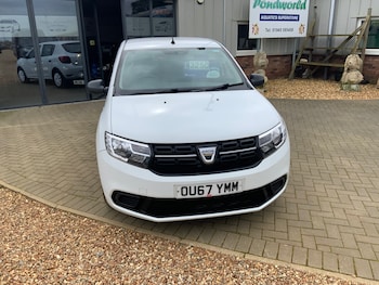 Used Dacia Sandero 2017 for sale - 77997303: Photo