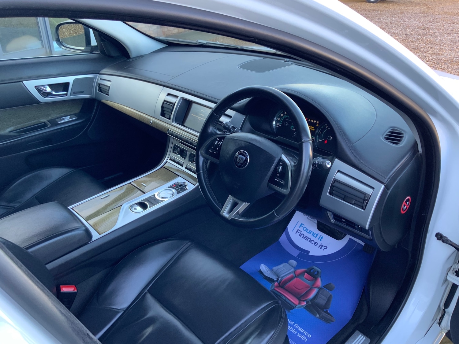 Used Jaguar XF 2014 for sale - 76640431: Photo 10