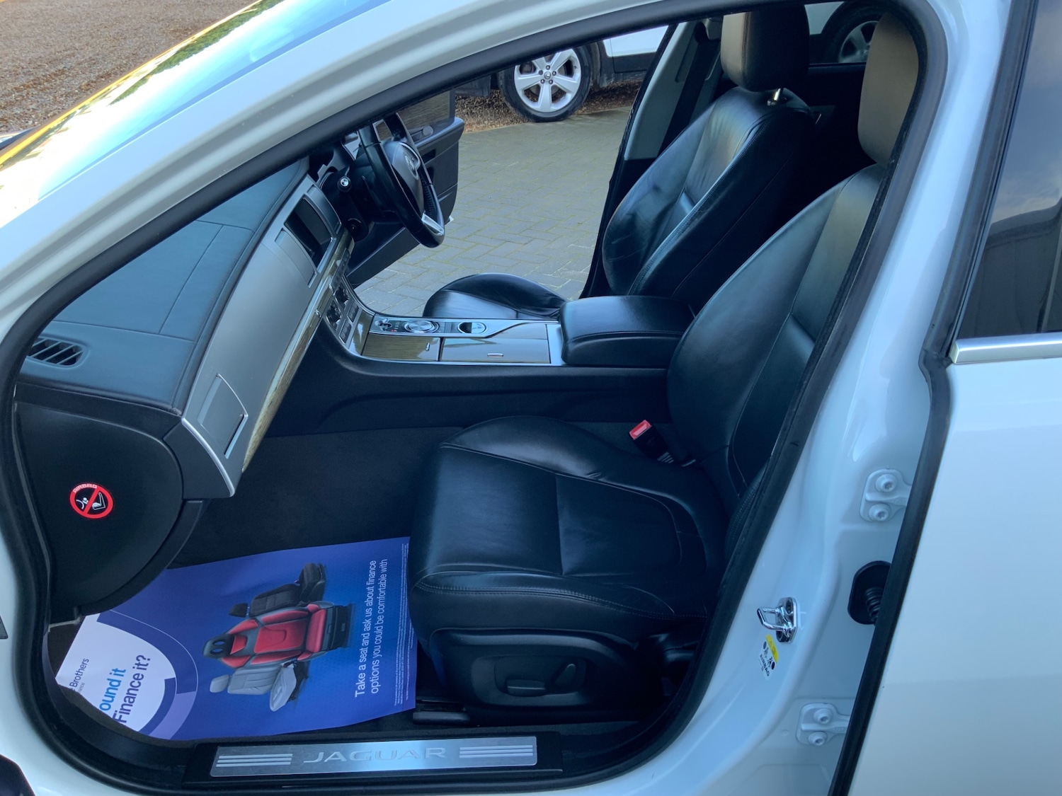 Used Jaguar XF 2014 for sale - 76640431: Photo 15