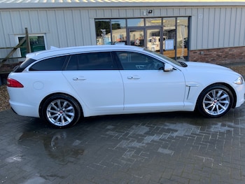 2014 (14) - 2.2d [200] Premium Luxury 5dr Auto