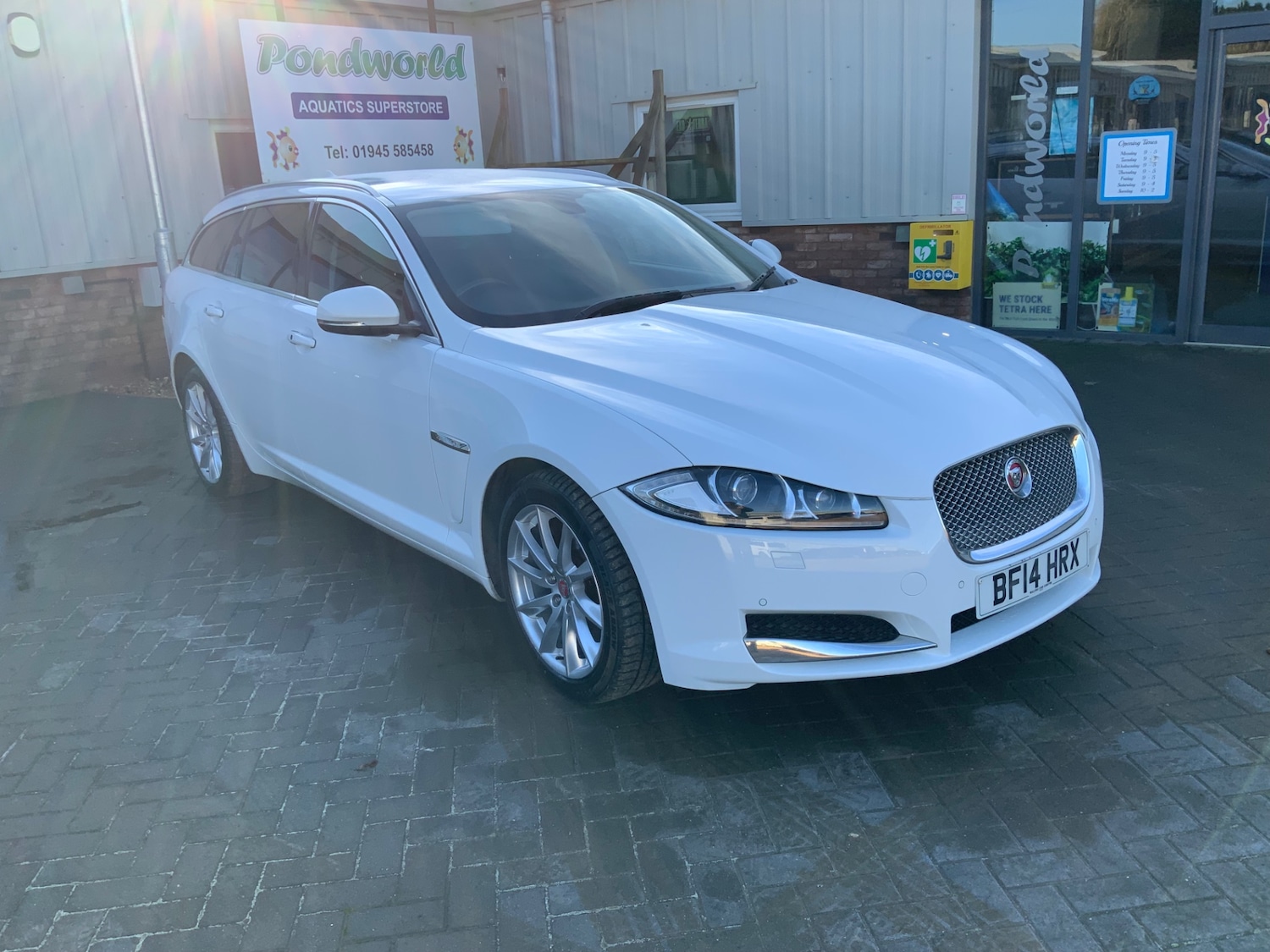 Used Jaguar XF 2014 for sale - 76640431: Photo 2