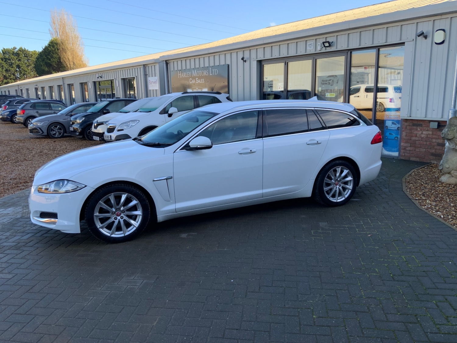 Used Jaguar XF 2014 for sale - 76640431: Photo 5