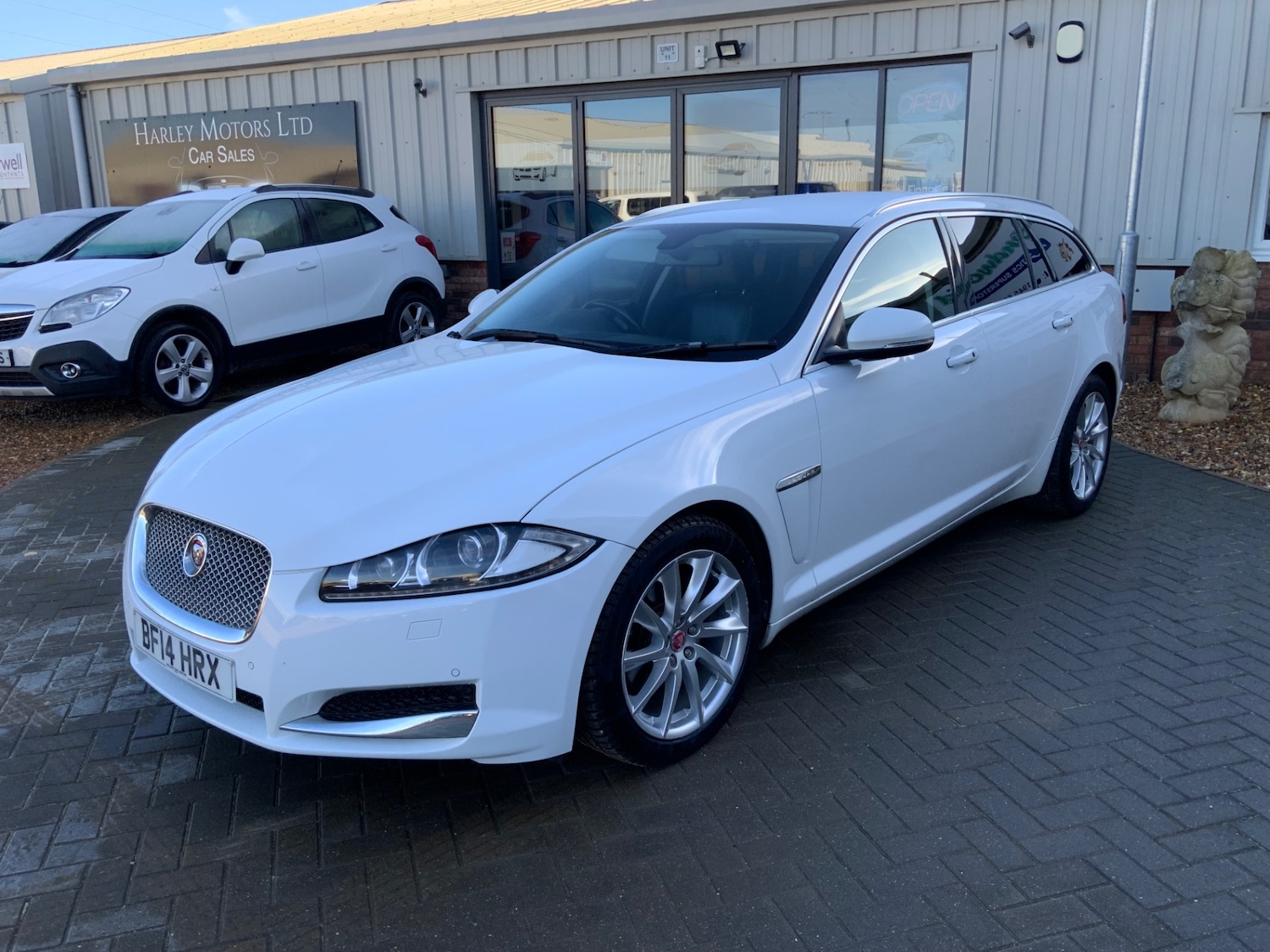 Used Jaguar XF 2014 for sale - 76640431: Photo 6